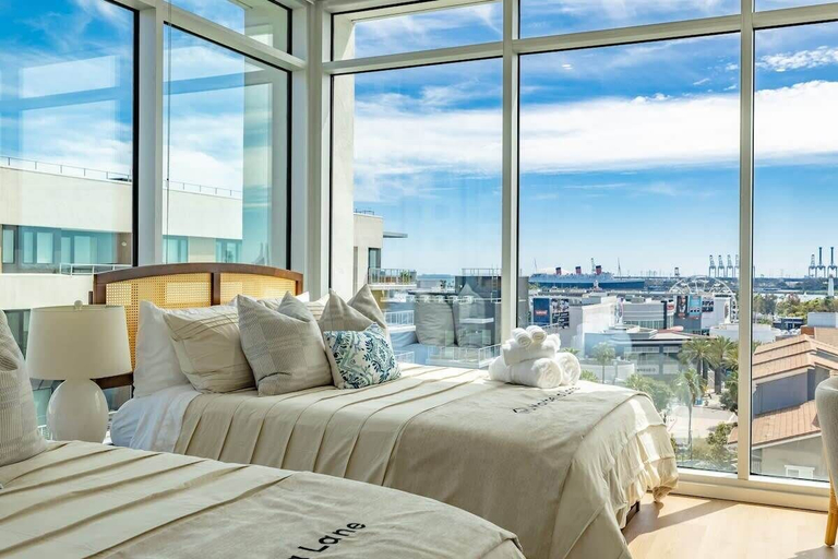 Bedroom 4, @ Marbella Lane - Sleek Corner Ocean View, Los Angeles