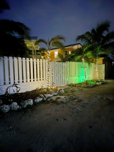 Others 5, Secret Beach Cabanas
