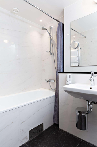 Bathroom 3, Sure Hotel by Best Western Arena, Göteborg
