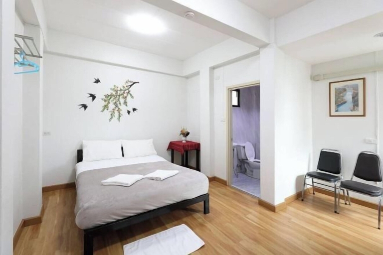 Bedroom 13