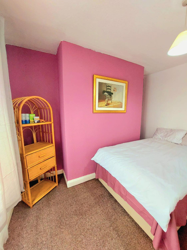 Others 4, Liverpool Newington Stay, Sefton