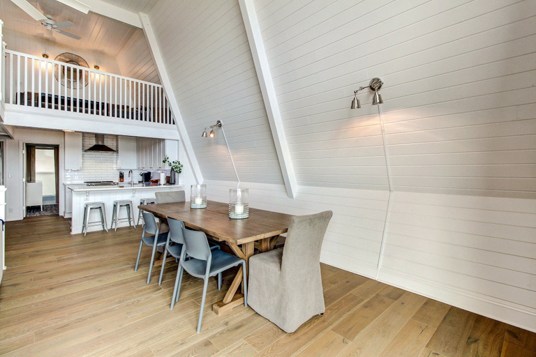 Food & Drinks 5, Roomy Chalet-Style Beachfront Condo with Private Beach Access by RedAwning, Nassau