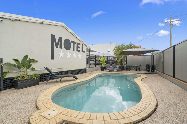 Sport & Beauty 5, Caboolture Central Motor Inn, SureStay Collection , Caboolture - Central