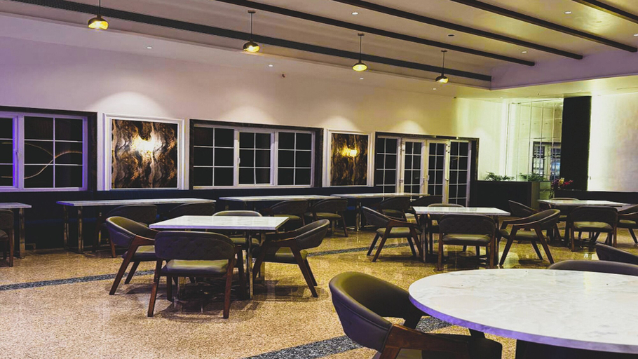 Food & Drinks 4, Discover Resorts Pali, Raigarh