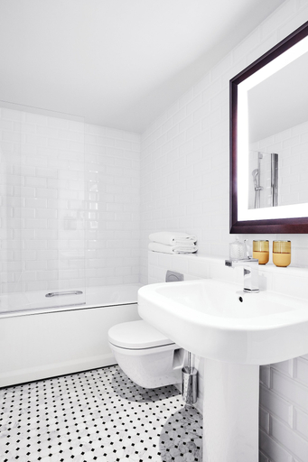 Bathroom 4, Plaza Tour Eiffel Hotel, Paris