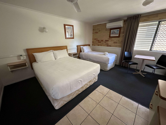 Bedroom 3, Best Western Ambassador Motor Lodge, Hervey Bay - Pt A