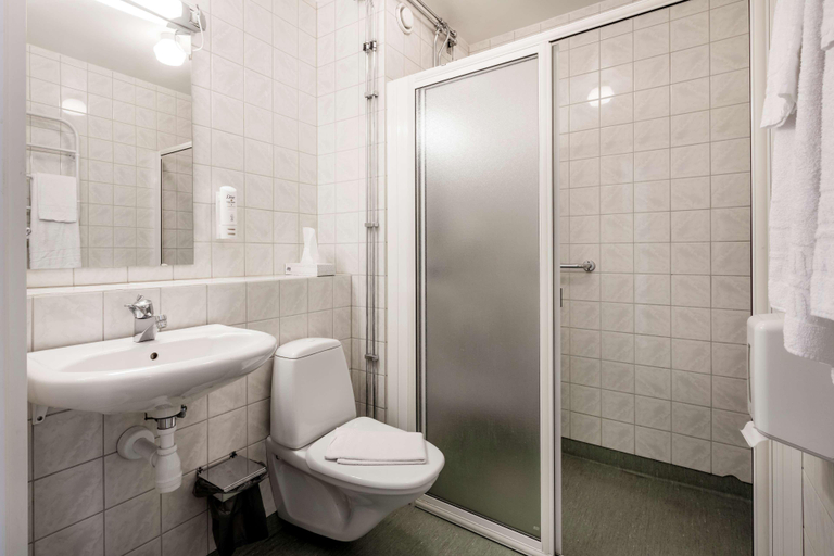 Bathroom 5, Hotel Falkoping, Sure Hotel Collection by Best Wes, Falköping