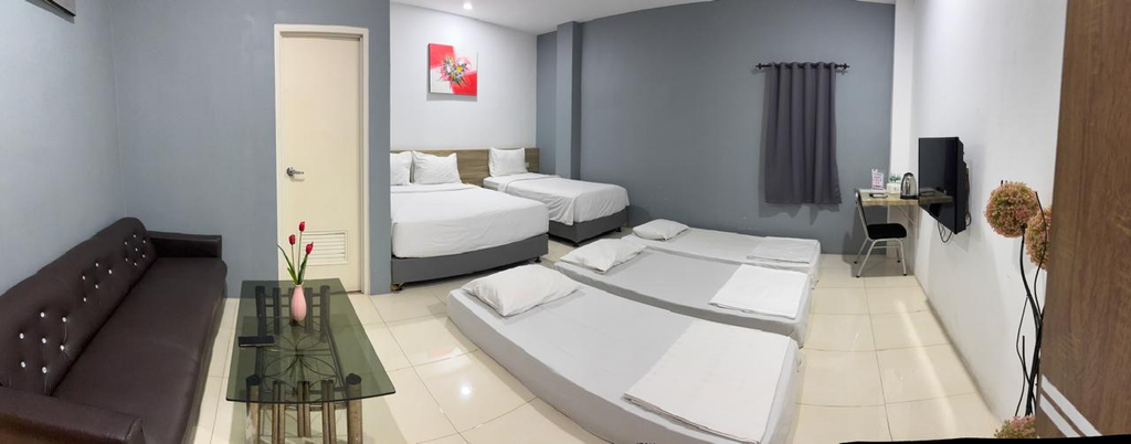 Homestay Pondok Minang - Tap to explore photos