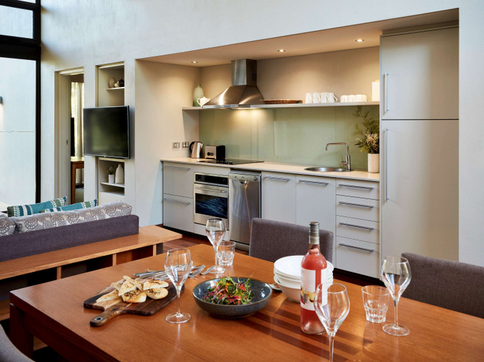 Dining Room 6