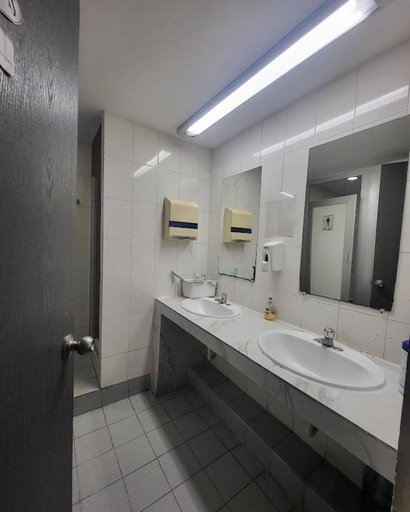Others 1, Habitaciones R-6, Panamá