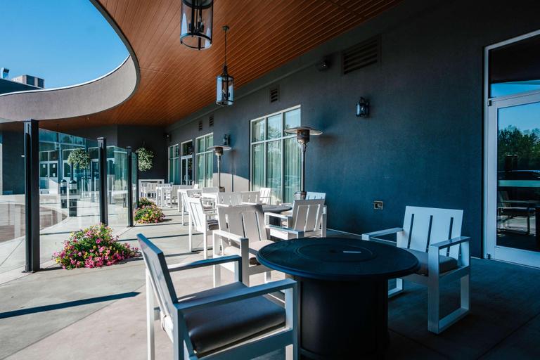 Food & Drinks 5, Prestige Treasure Cove Resort, Fraser-Fort George