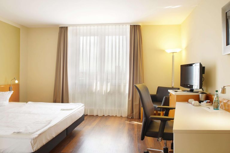 Bedroom 4, Best Western Macrander Hotel Dresden, Dresden