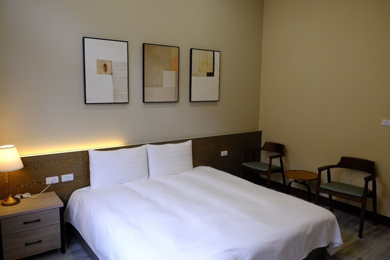 Bedroom 3, Loju Castle Inn, Pingtung