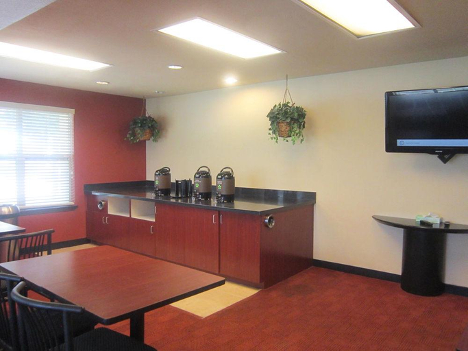 Food & Drinks 5, Sonesta Simply Suites Stafford, Fort Bend