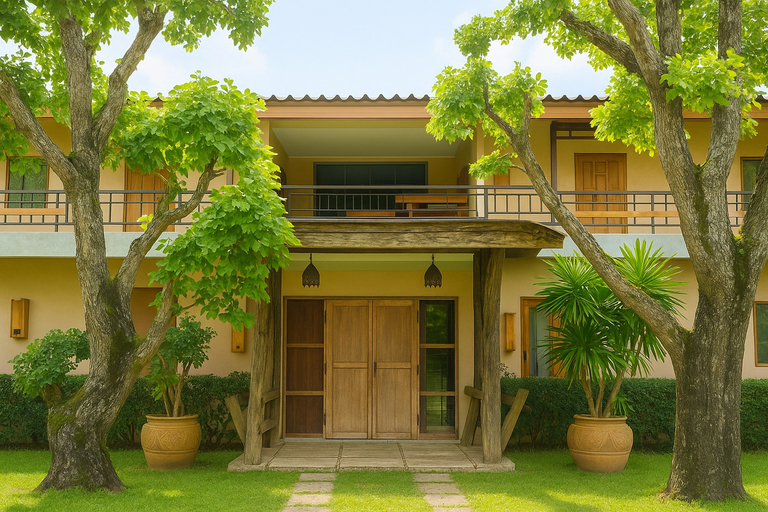 Exterior & Views