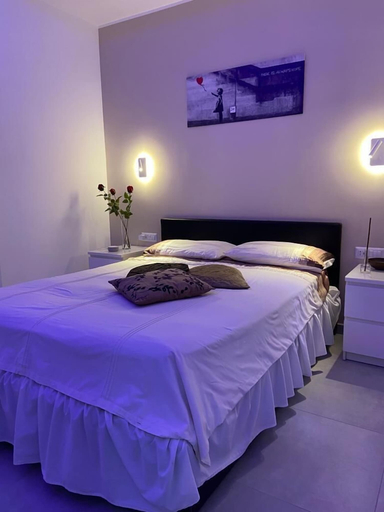 Bedroom 3, Mamuccia Rooms, Napoli