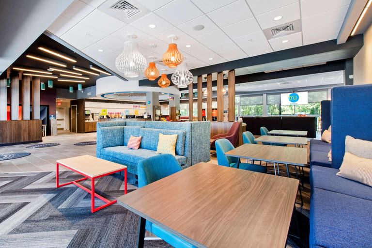 Public Area 2, Tru by Hilton Chapel Hill, Orange