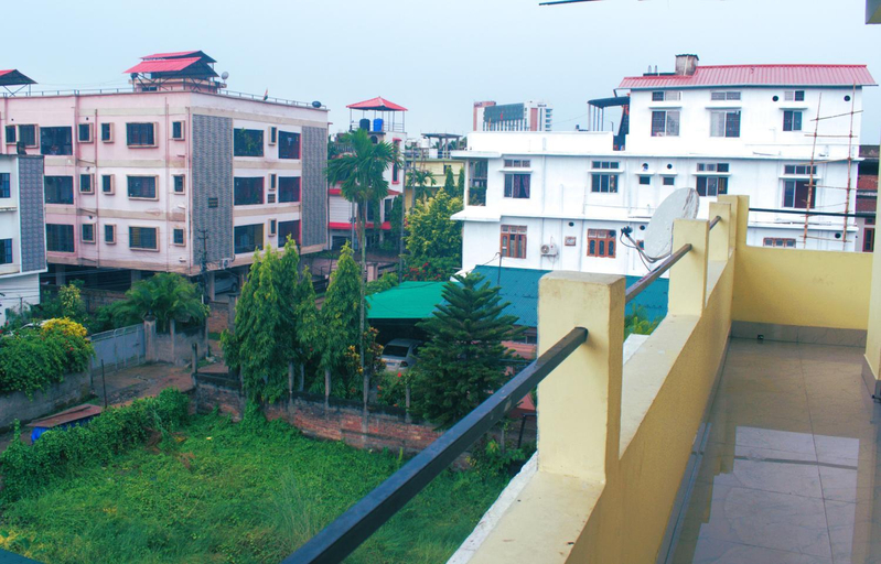 Exterior & Views