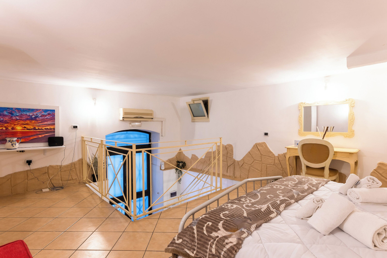 Room 5, Fiera House in the City Center, Catania