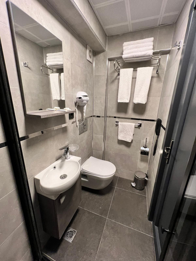 Bathroom, DUBAI PANSIYON, Fatih