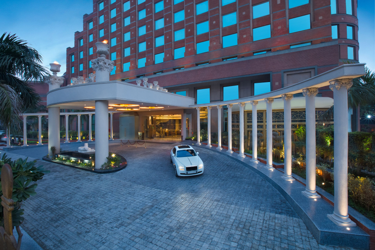 Exterior & Views, Radisson Blu Hotel Noida, Gautam Buddha Nagar