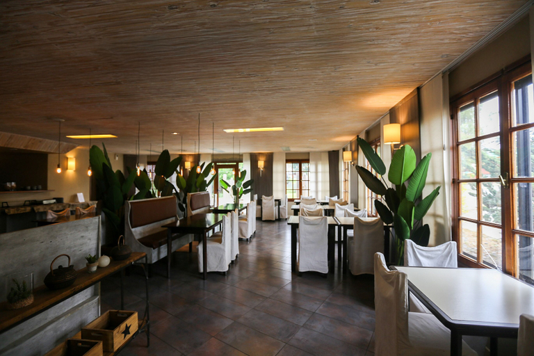 Food & Drinks 5, Bahía Redonda Hotel, Lago Argentino