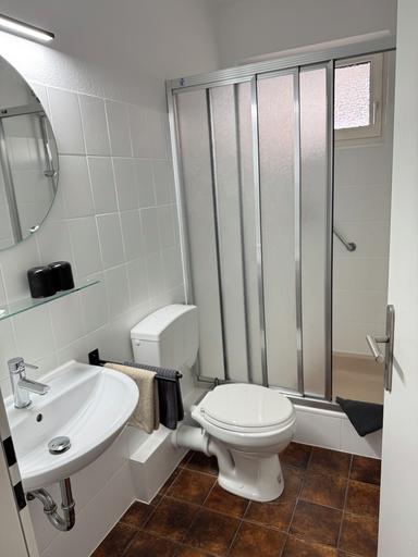 Bathroom 3, Hotel Pension Petra, Ammerland