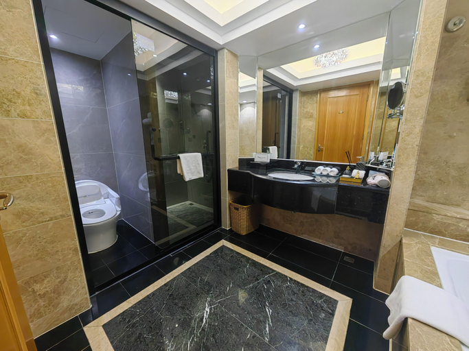 Bathroom 5, Jiangmen Gladden Hotel, Jiangmen