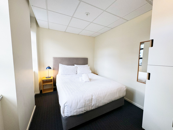 Others 5, Park Hotel Lambton Quay, Wellington