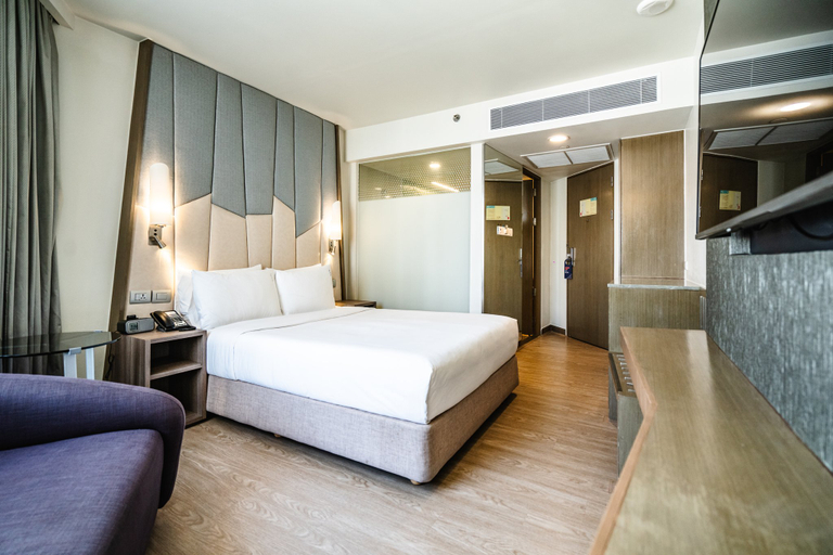 Bedroom 18