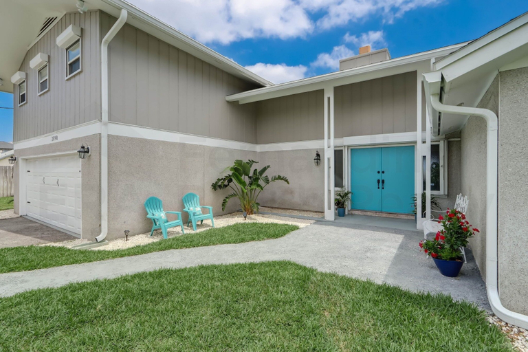 Exterior & Views 2, 2890 S Fletcher Ave 3 Bedroom Home by RedAwning, Nassau