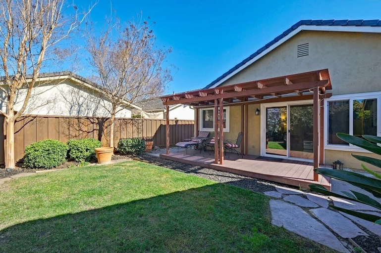 Exterior & Views 2, @ Marbella Lane - 4BR Home Away From Home Ldry, Alameda