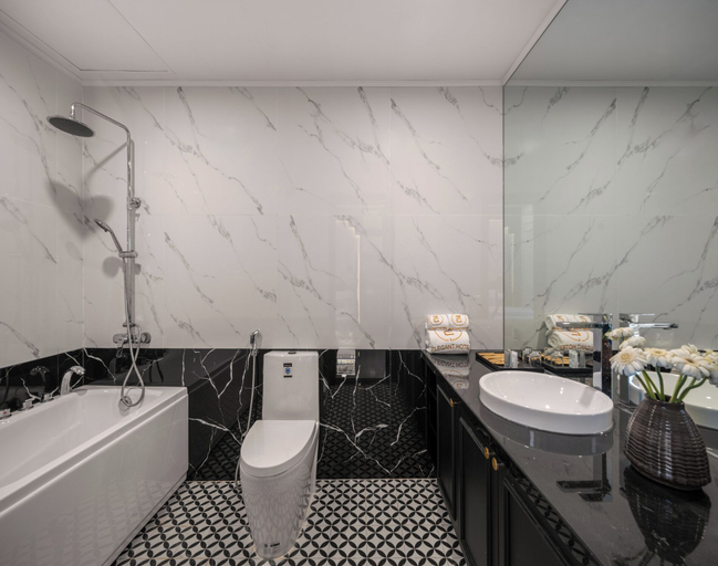 Bathroom 5, Elegant Hotel, Huế