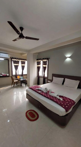 Bedroom 3, DhamStay Hotel UK Palace Near Beach Puri, Puri