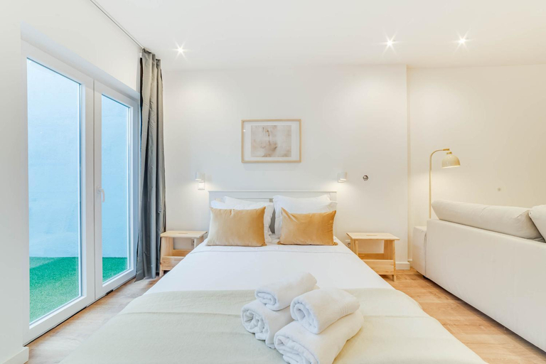 Bedroom 4, Blue Charm - Campolide Apartments, Lisbon
