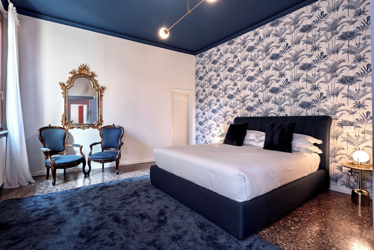 Bedroom 2, The Arsenal Large Apartment, Venezia