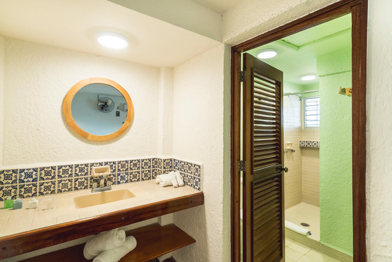 Bathroom 4, Nílu Cancun Downtown by Selina, Isla Mujeres