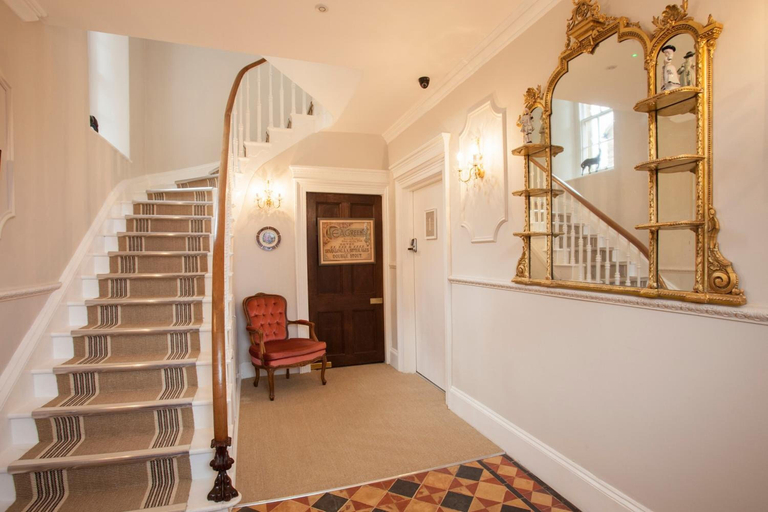 Others 4, Stow House, Gloucestershire