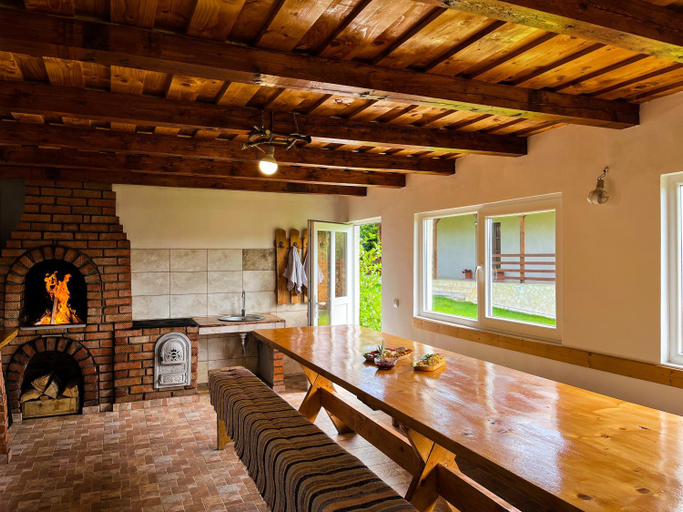 Others 5, Casa Dia Belis, Belis