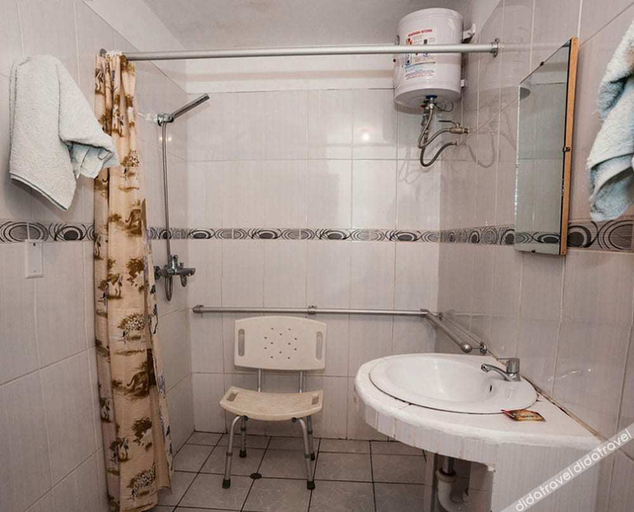 Bathroom 4, Hostal Iquique, Lima