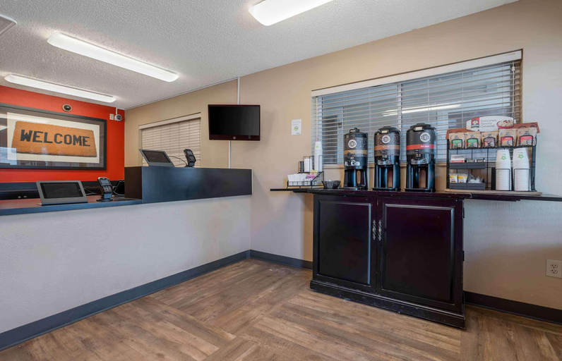 Food & Drinks 5, Extended Stay America - Houston - The Woodlands, Montgomery