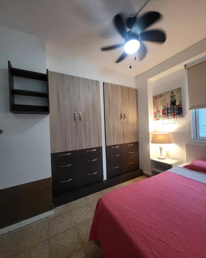 Others 5, Habitaciones R-6, Panamá