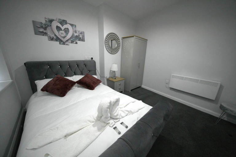 Room 2, Telford Tranquility Apartment Flat 3 for 4 Guests, Telford and Wrekin