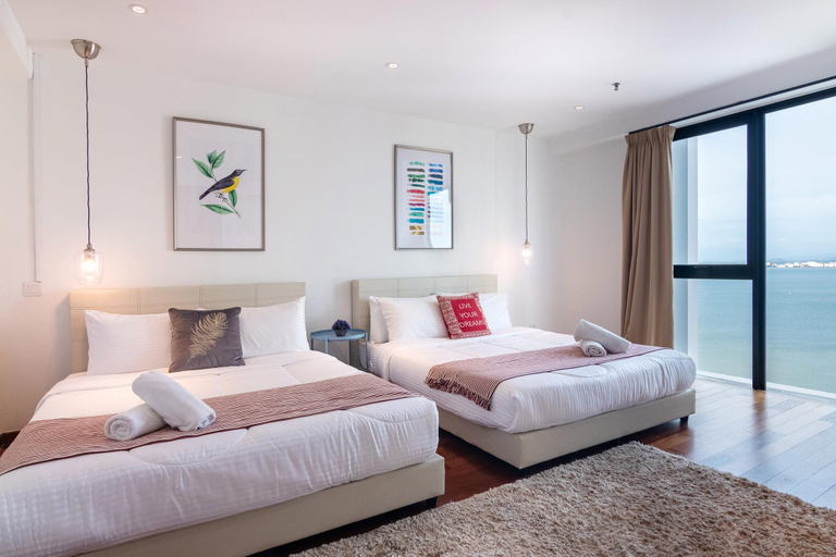 Bedroom 3, Sunrise Gurney Seafront Executive Premium Suite , Pulau Penang