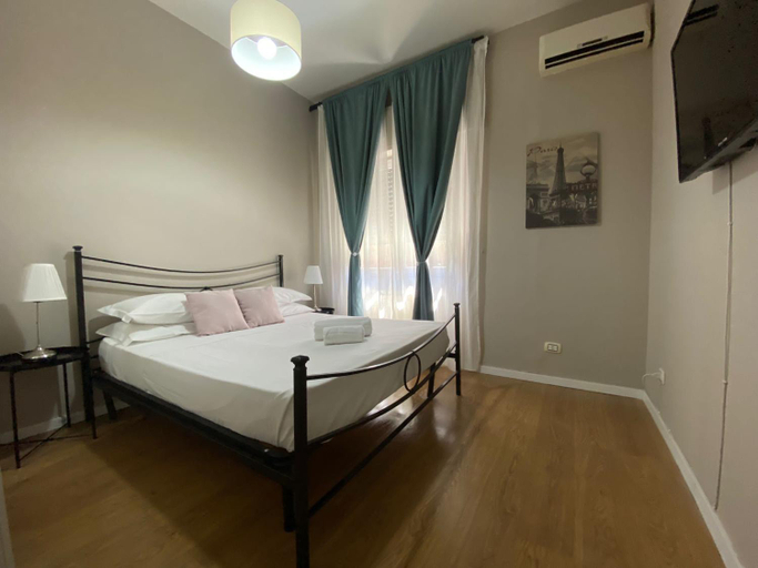 Bedroom 2, Bistrot Apartment St John in Lateran, Rome