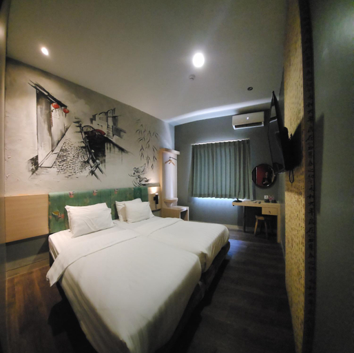 Bedroom 30