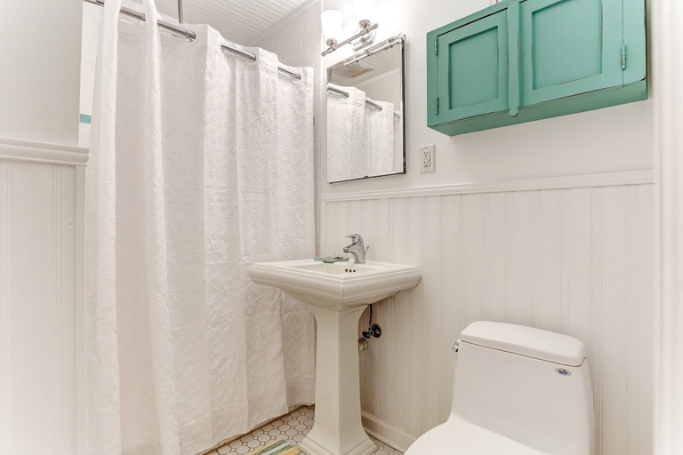 Bathroom 4, Ocean Ave Spacious Seaside Cottage by RedAwning, Nassau
