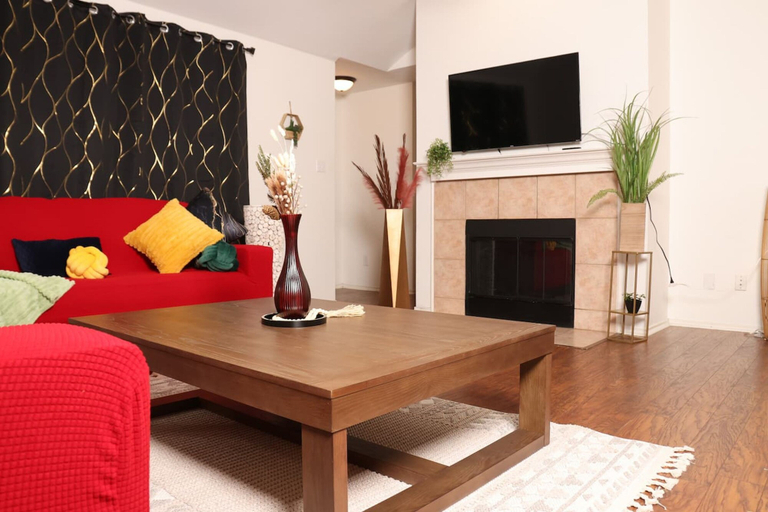 Room 5, Work Play Stay Pet-friendly With Foosball, Denton