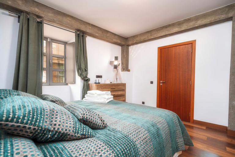 Bedroom 3, Oakmoon House, Faro