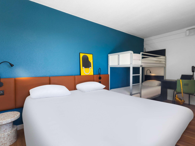 Bedroom 3, ibis Auch, Gers